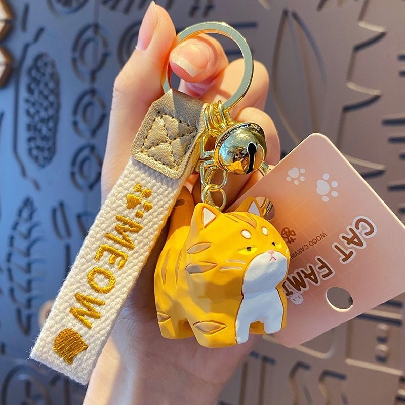 Cute Creative Resin Wood Carving Keychain - Image 5