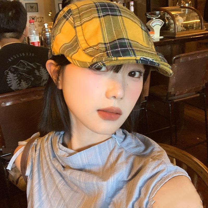 Dopamine Retro Plaid Women's Hats - Image 2