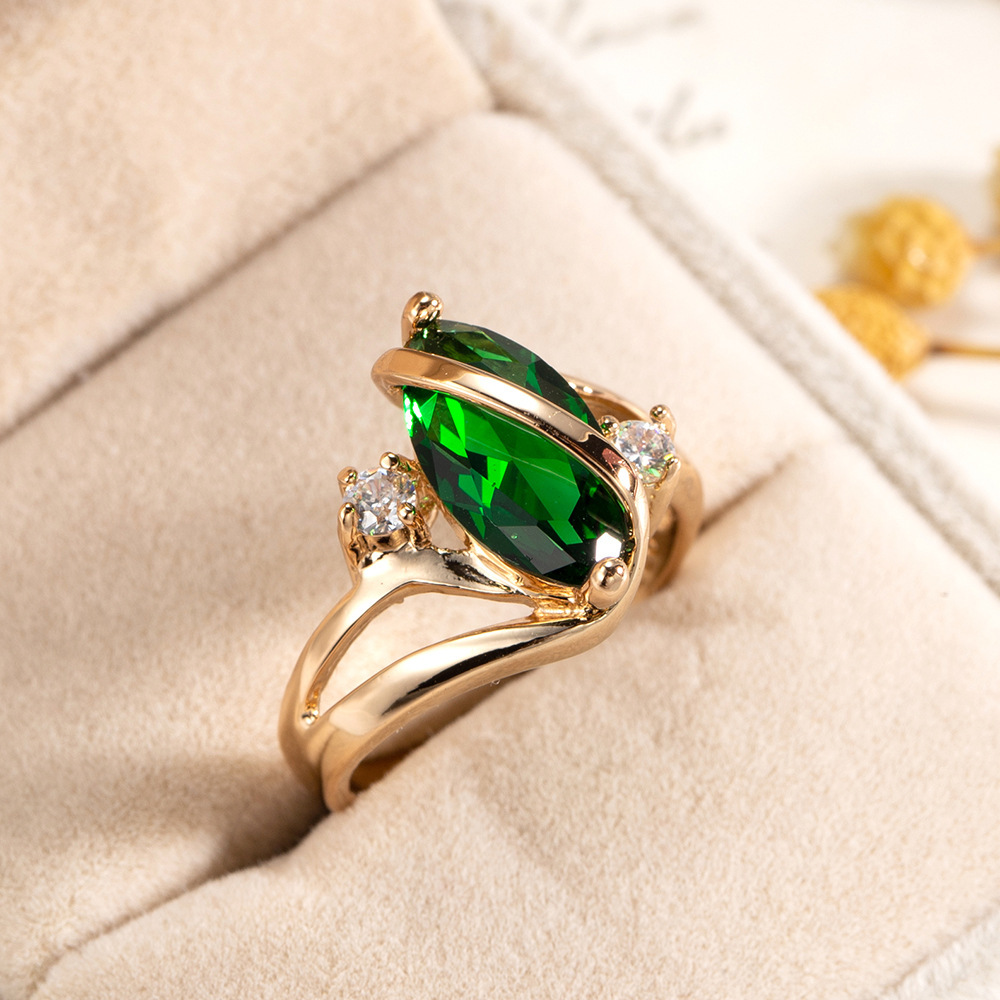 Horse Eye Zircon Ring - Image 4