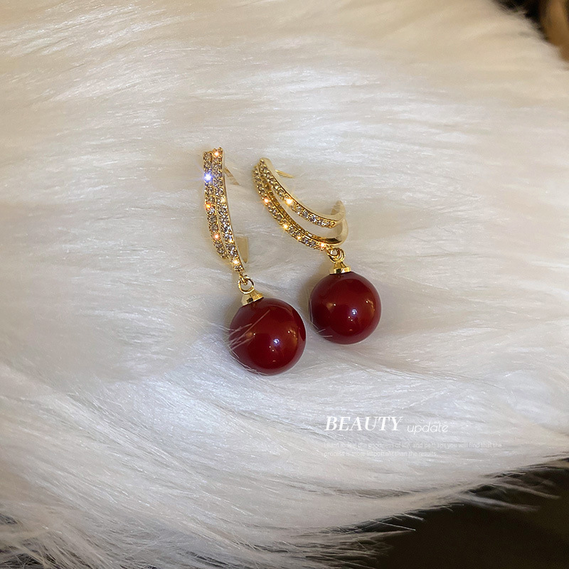 Light Luxury High-End Temperament Earrings - Image 5