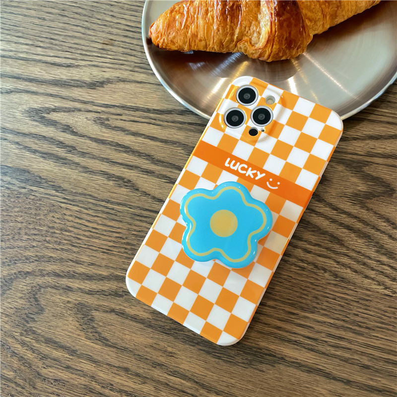 Cell Phone Case With Lattice Bracket - Image 4