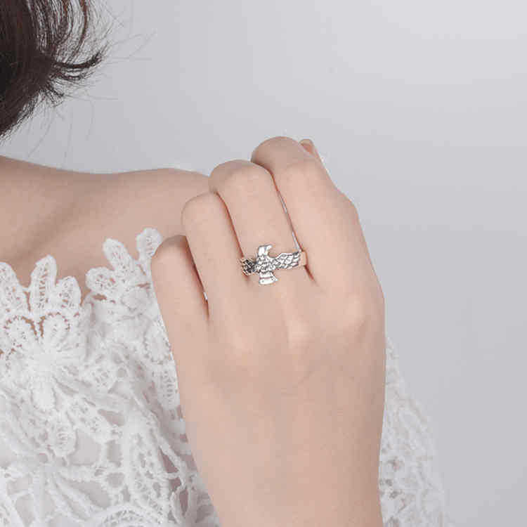 Old Pattern Eagle Ring - Image 4