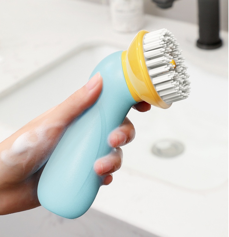 Hand-Held Pet Shower Grooming Brush - Image 4
