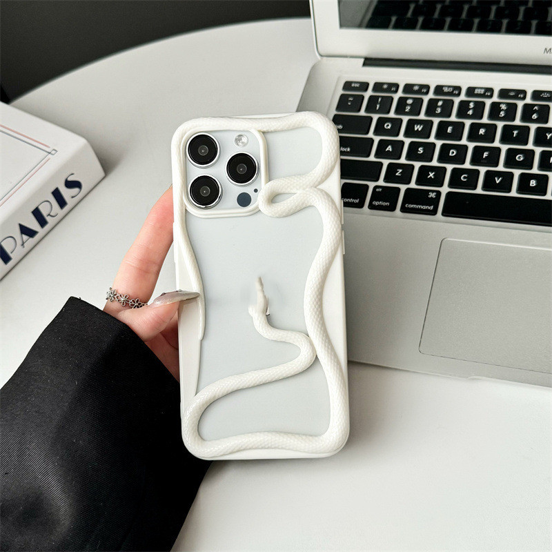 Electroplated Glossy Hollow Snake Phone Case - Image 4