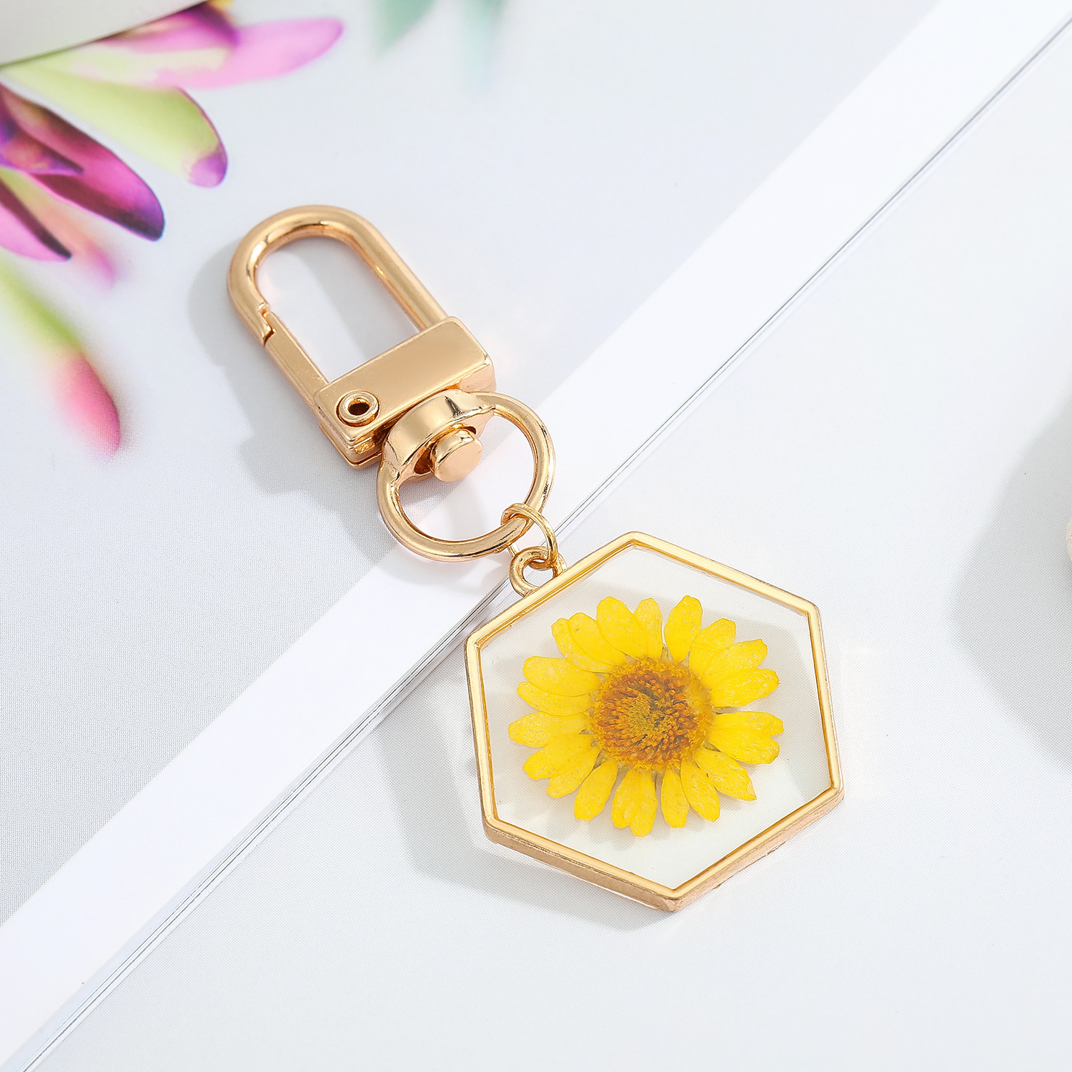Natural Creative Dry Flower Keychain - Image 4