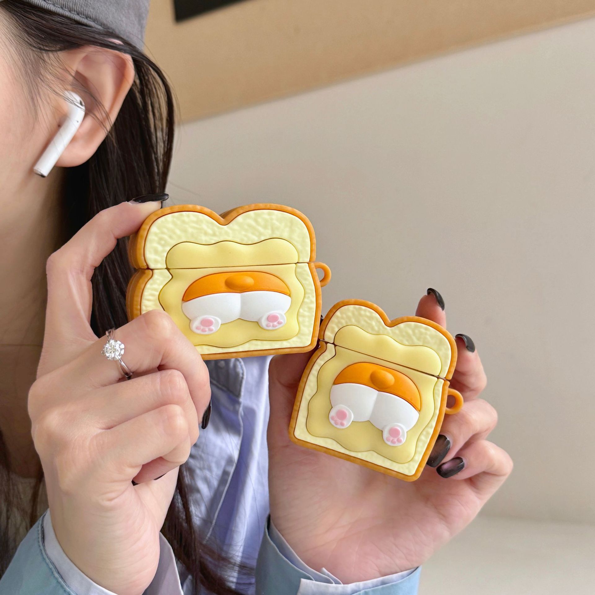 Cartoon Toast Small Corgi Earphone Case